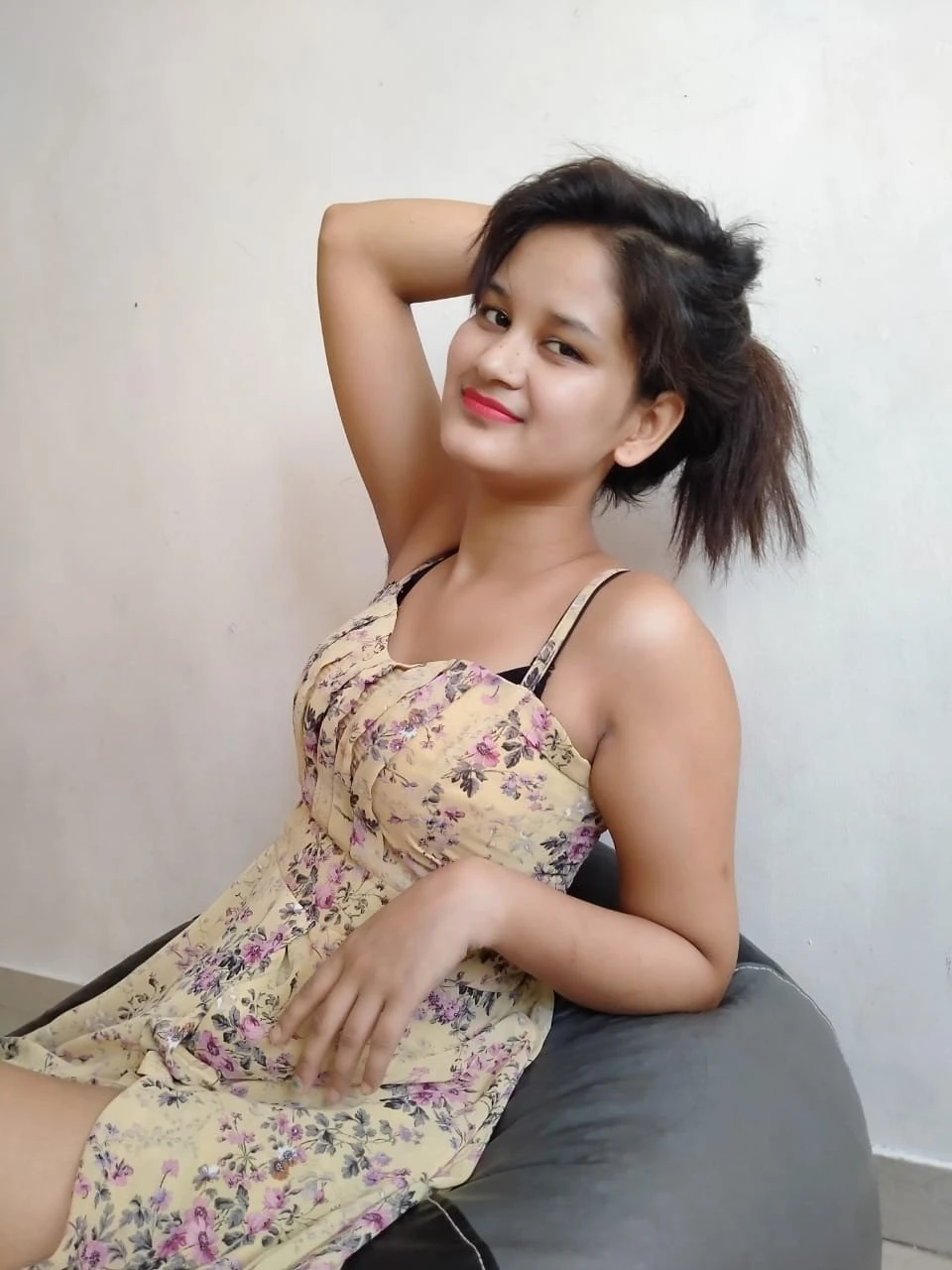 Simran Singh – escort in Hyderabad — 2 / 3