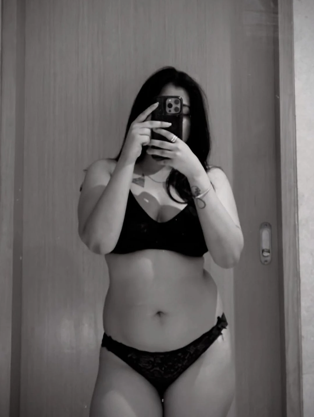 Jinal – Indian escort in Kochi — 2 / 4