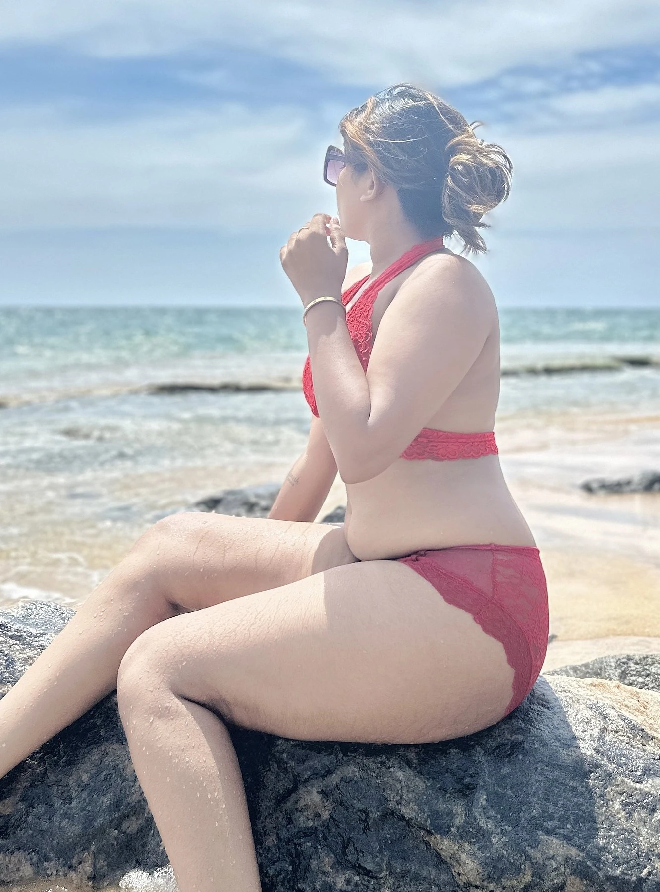 Shenaya young petty Girl – Sri Lankan escort in Colombo, Escort, Colombo