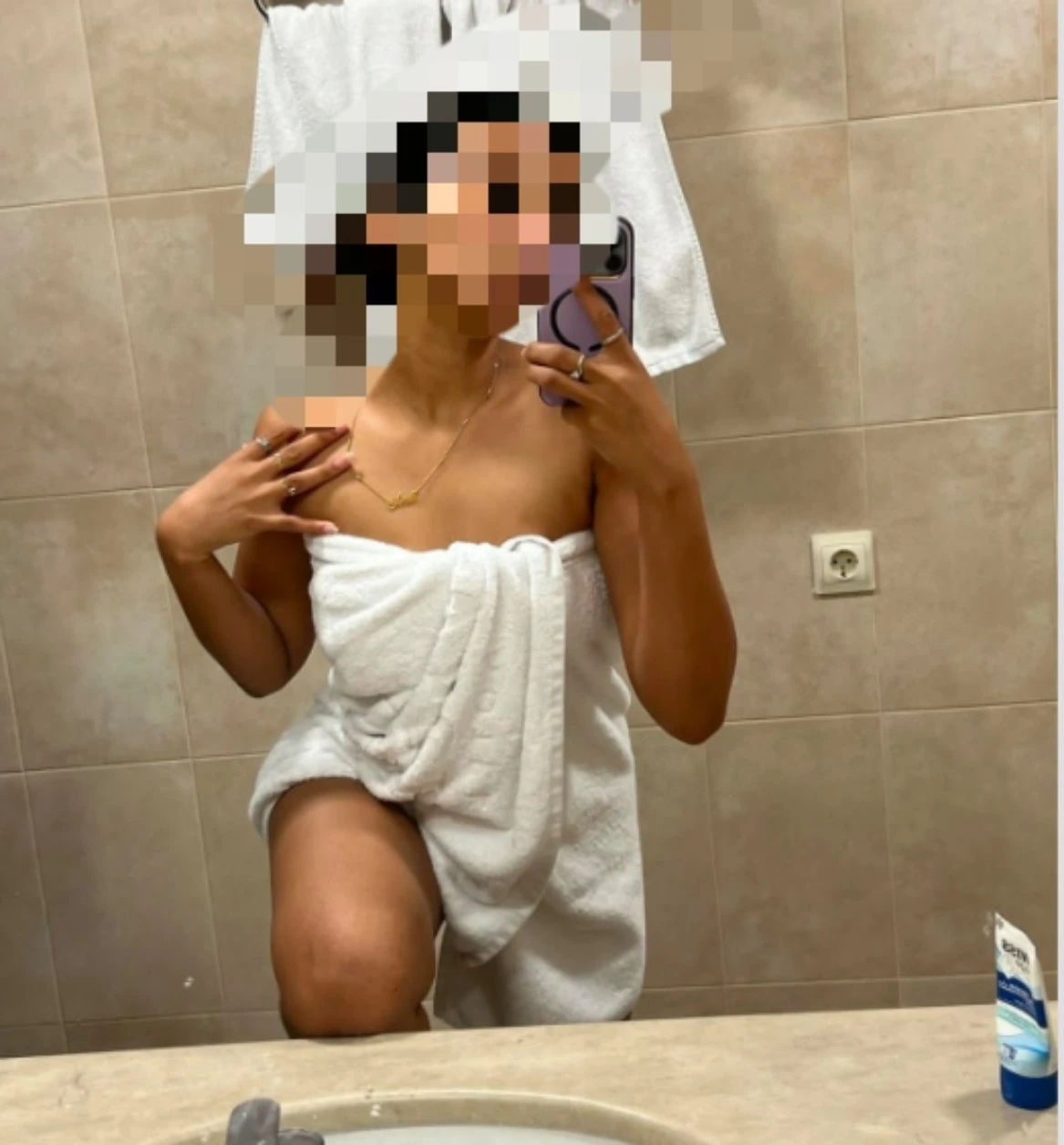 1 webcam WhatsApp call – Indian escort in Kolhapur — 5 / 7