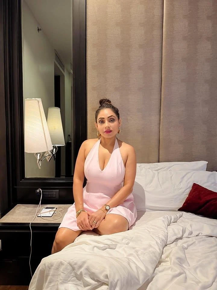 Divyanshi Best Incall Outcall Service, E – Indian escort in RIshikesh — 6 / 7