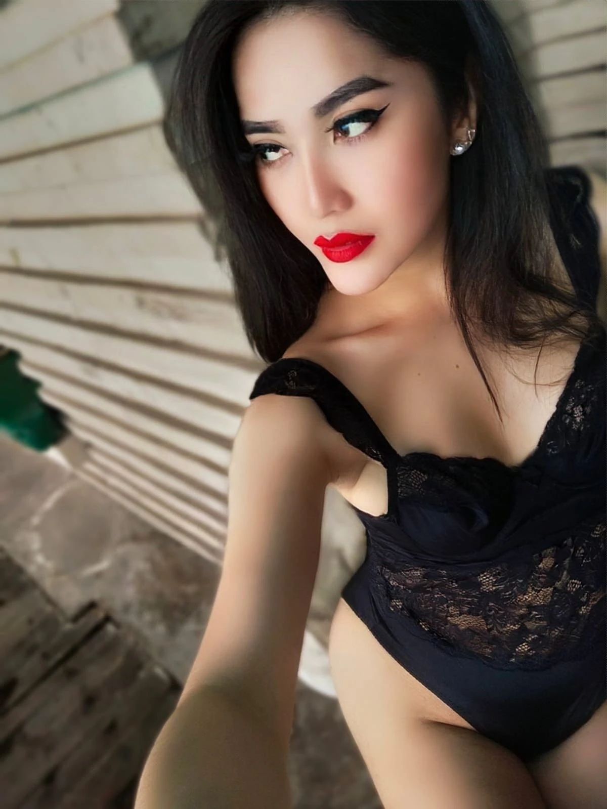 LAST DAY – Kazakhstani escort in New Delhi — 10 / 15