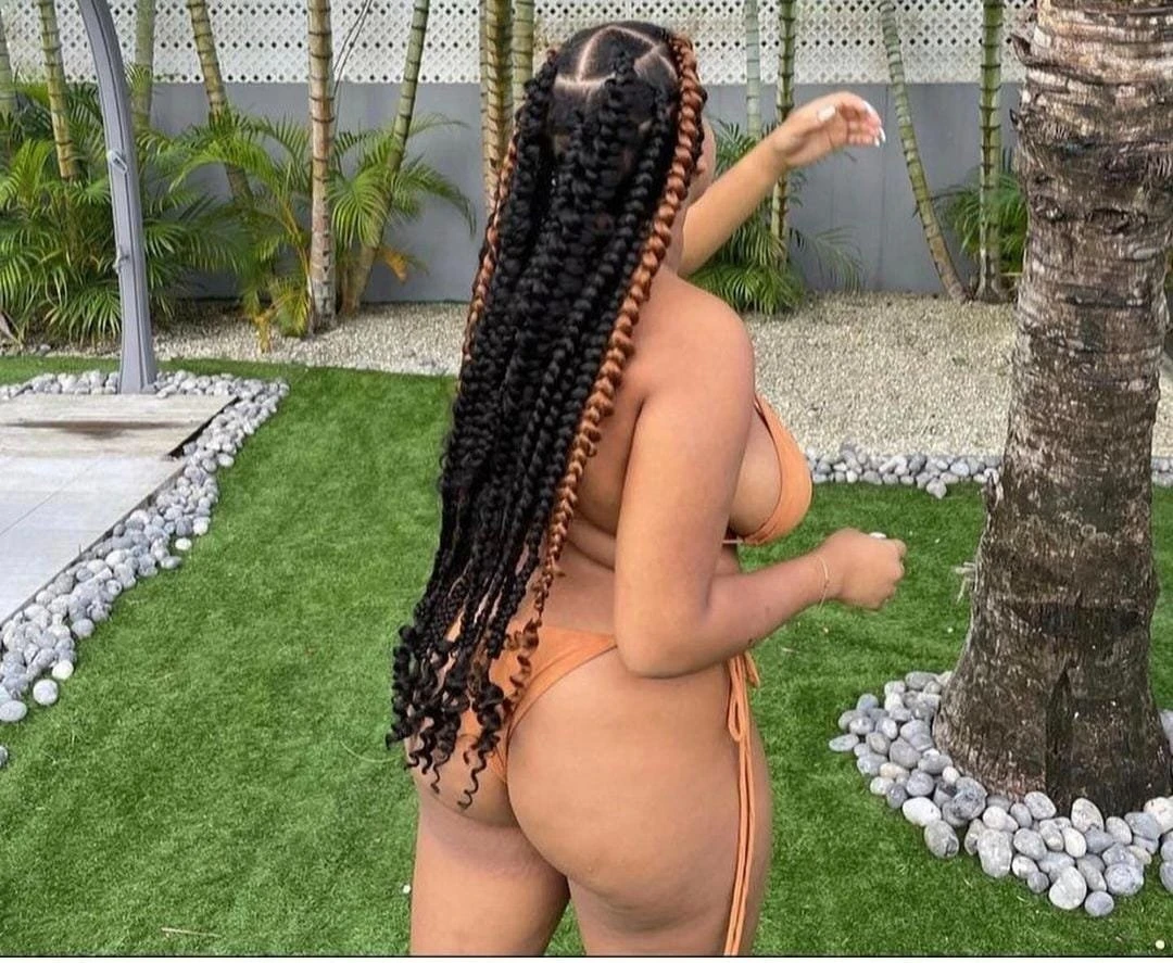 Fatou – Ivorian escort in Bamako — 2 / 4