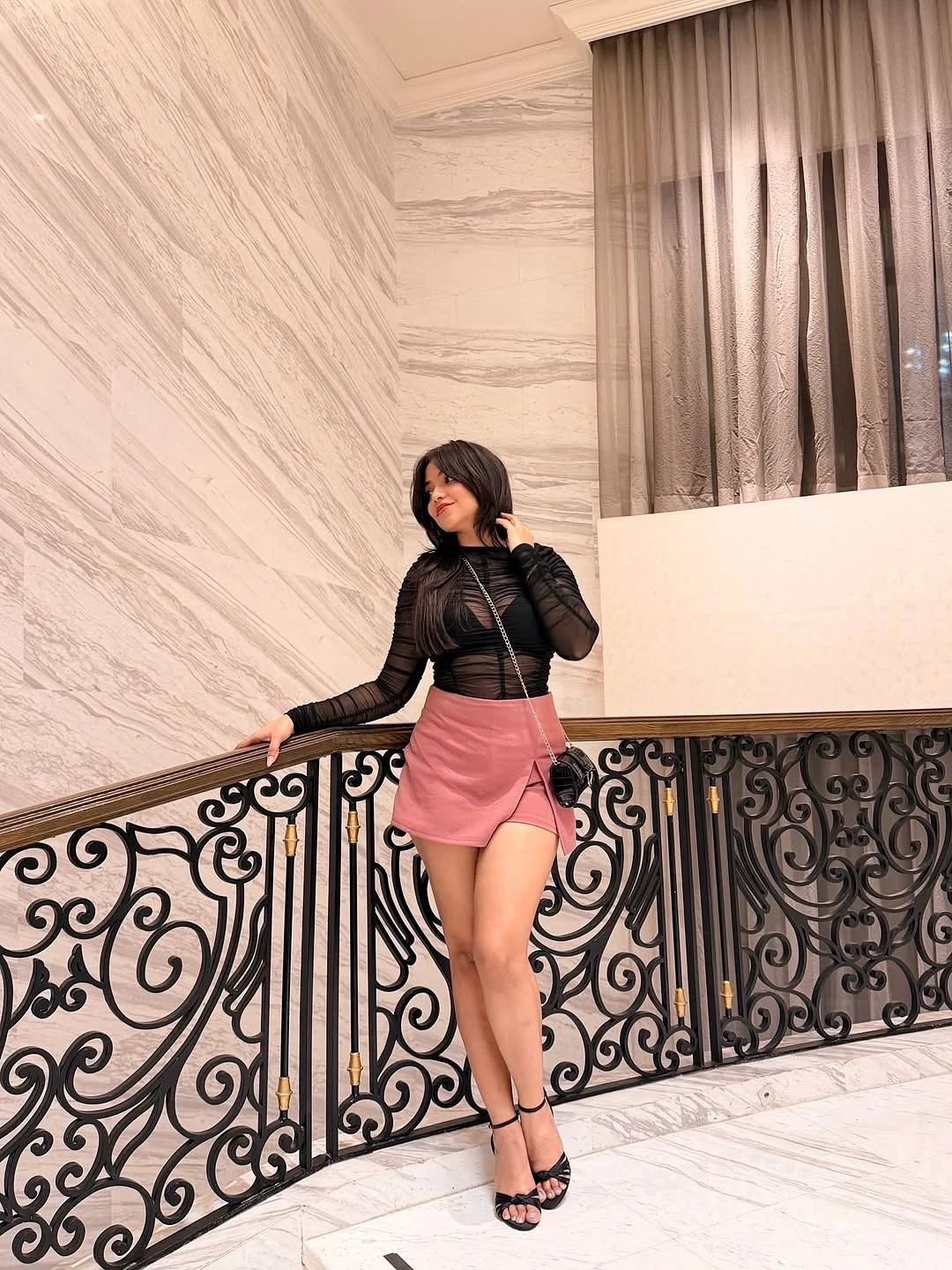 Isha – Indian escort in Visakhapatnam — 5 / 7