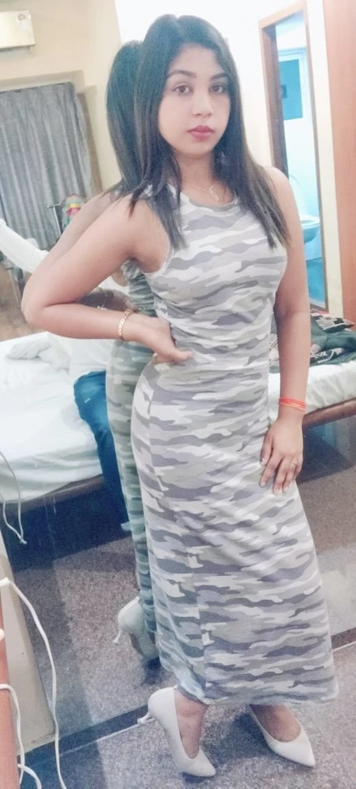 Radhika Cam Show mumbai – Indian escort in Mumbai — 1 / 5