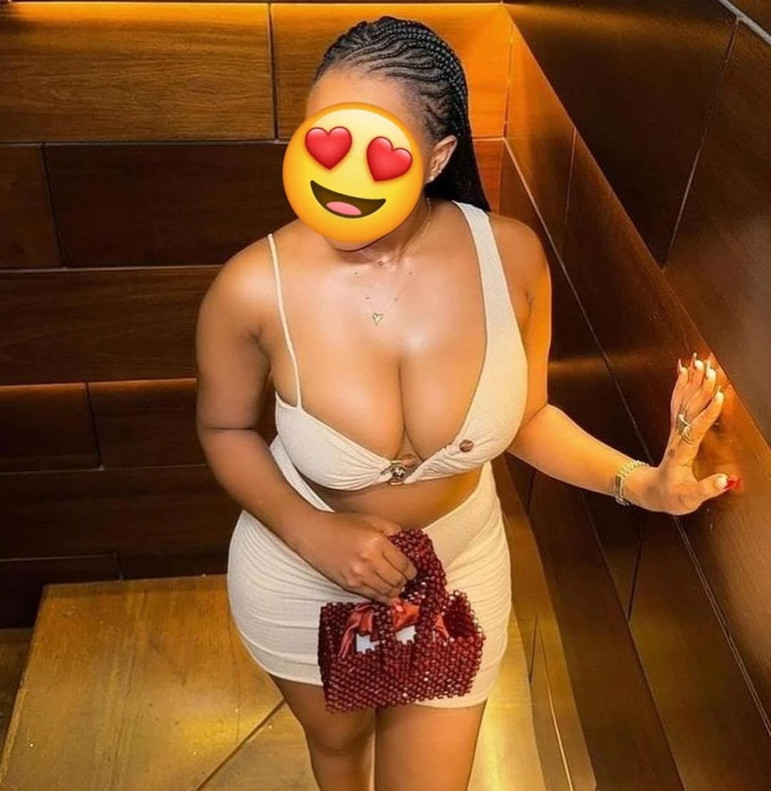 KAREN. Horny love to be your slave – Burundian escort in Hyderabad — 1 / 4