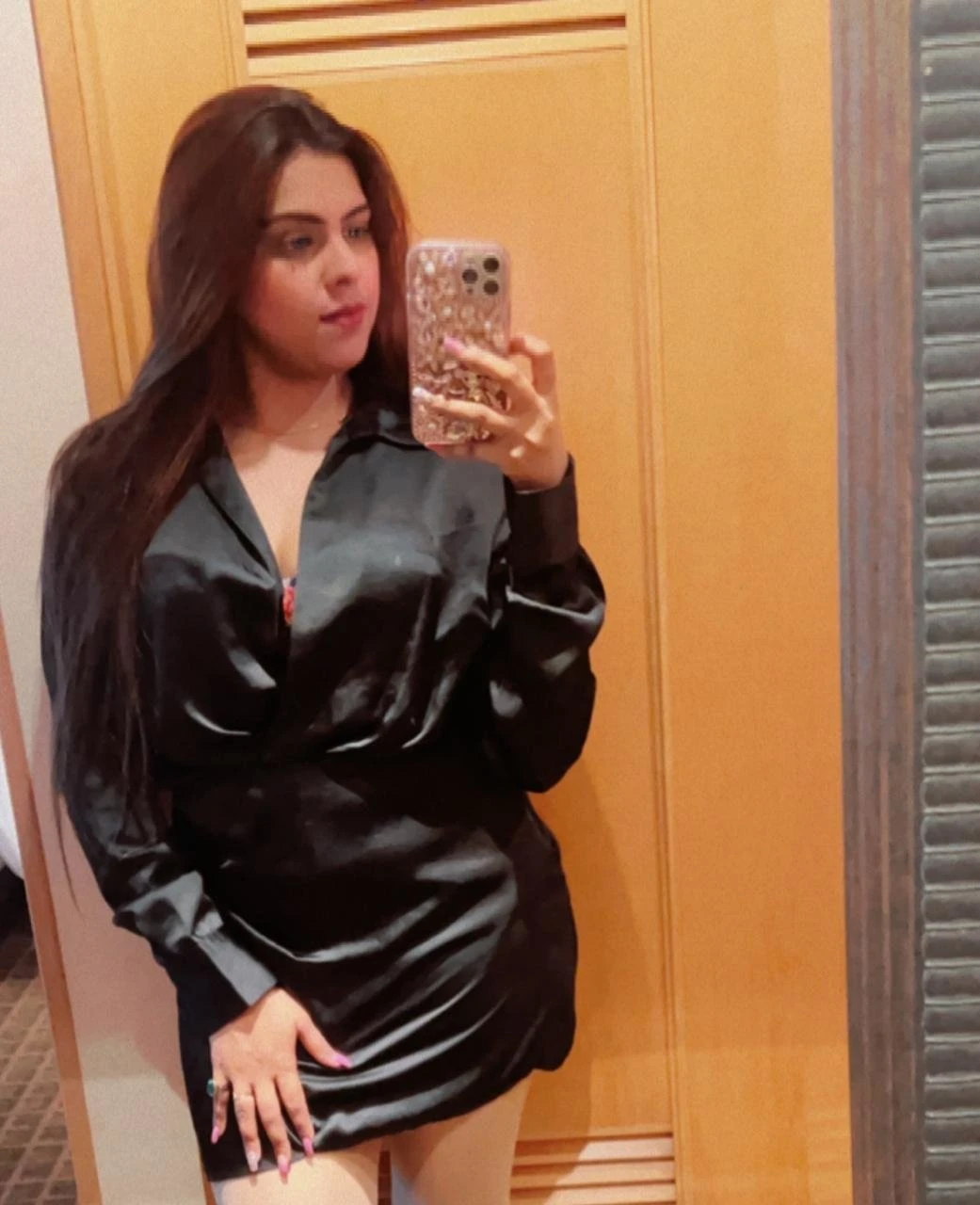 Siya Gupta – Indian escort in Hyderabad — 2 / 3