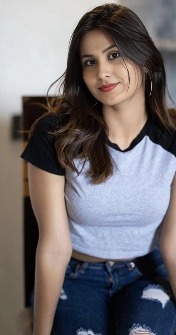 Neeha Sharma – Indian escort in Pune — 2 / 3