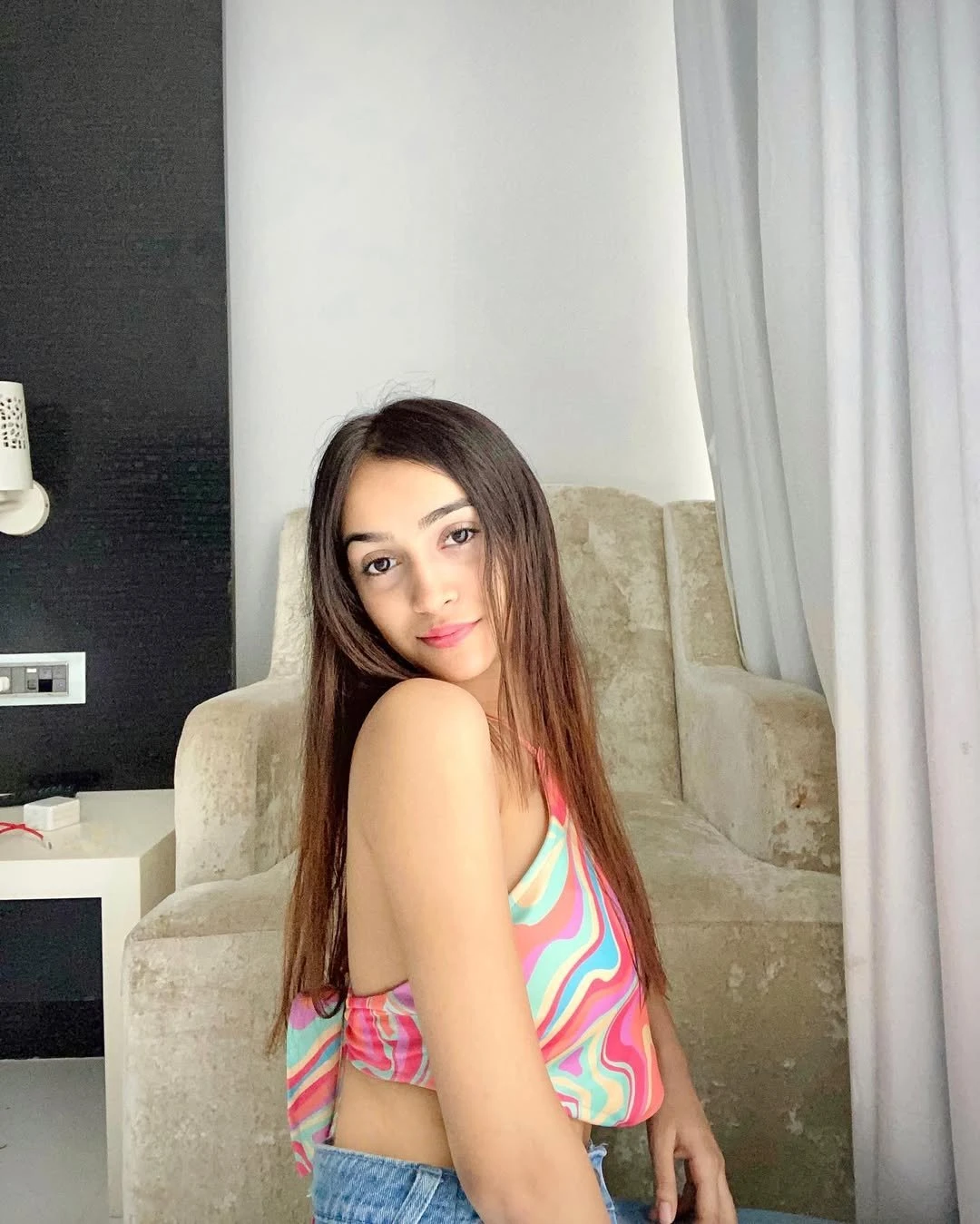 Divyanshi – Indian escort in Shimla — 2 / 3