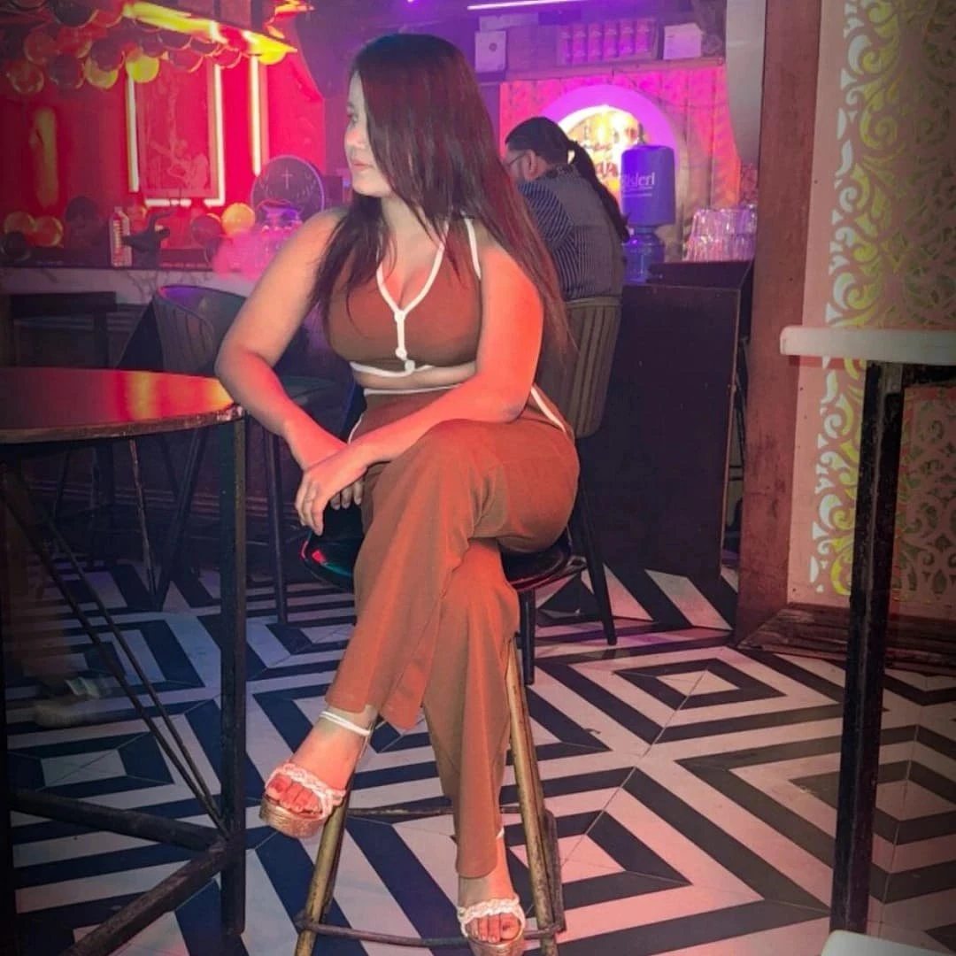 Riya indipendent no advance payment – Afghan escort in Jaipur — 3 / 4
