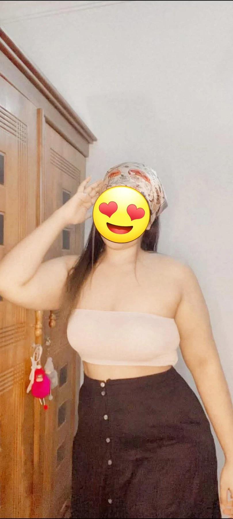 Sarah – Sri Lankan escort in Colombo — 2 / 6