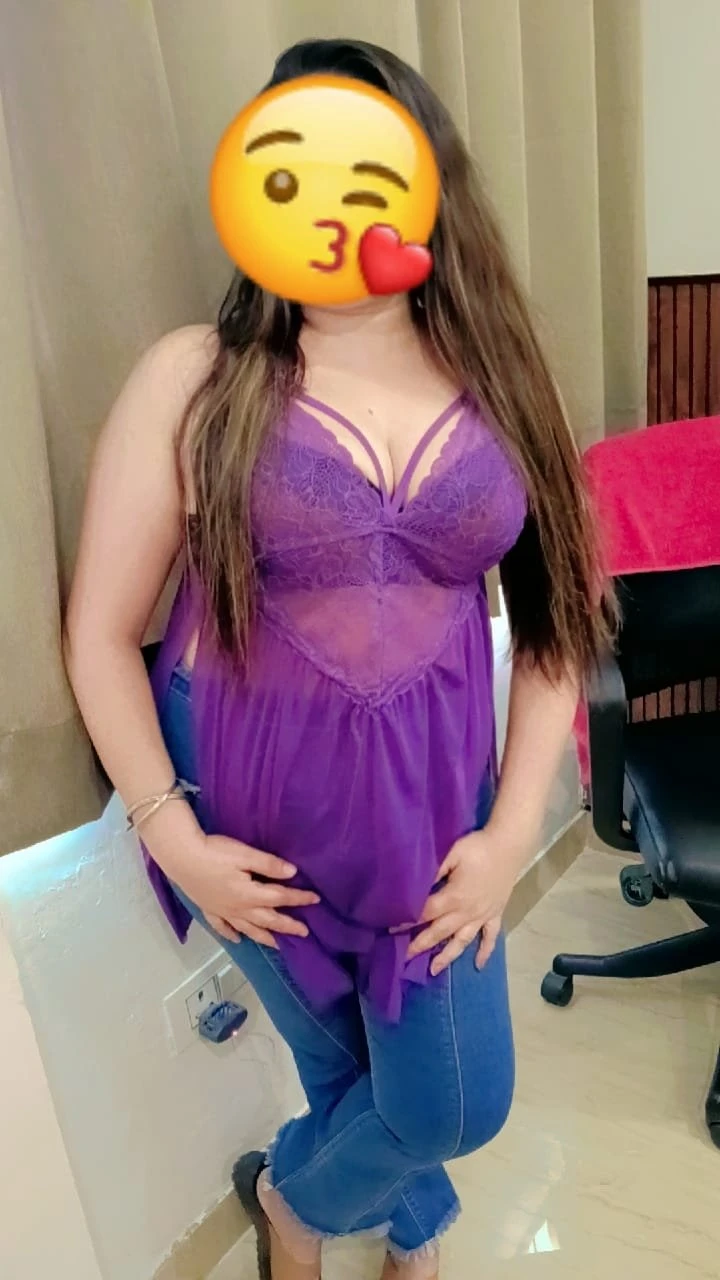 Anjali Cam fun & Real Meet – Indian escort in Gurgaon — 7 / 11