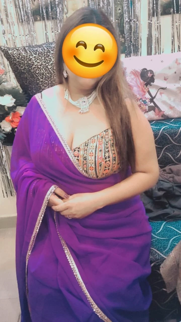 Independent bhabhi cam show – Indian adult performer in New Delhi — 19 / 30
