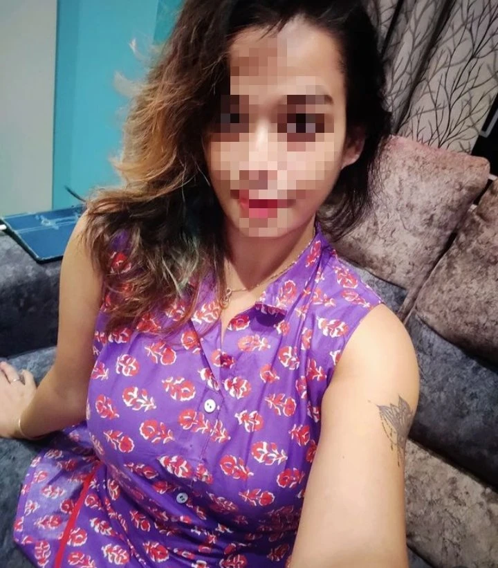 Namrita – Indian escort in Kochi — 3 / 4