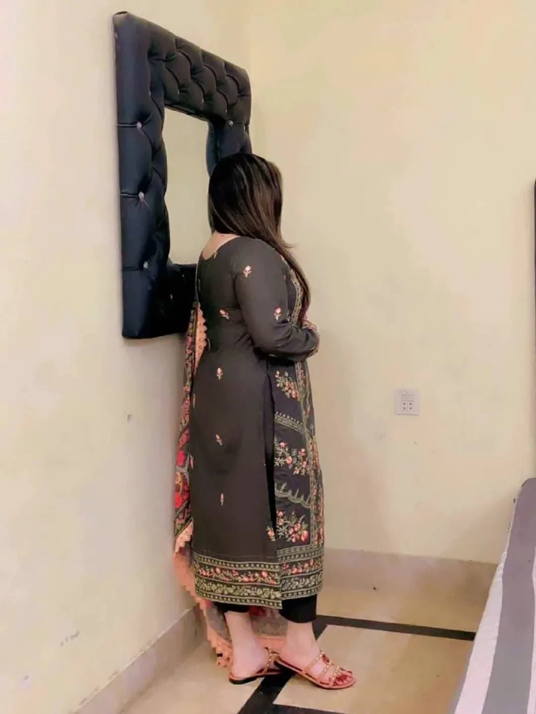 Pooja Mistress Here – Indian dominatrix in Mahabalipuram — 8 / 10