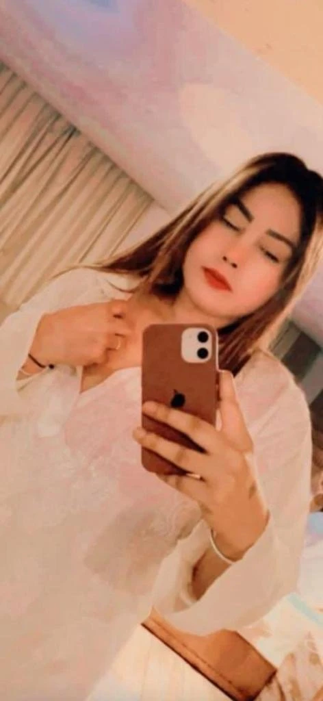 Sexy Escorts In Delhi In-Call & Out-Call – Indian escort agency in New Delhi — 2 / 8