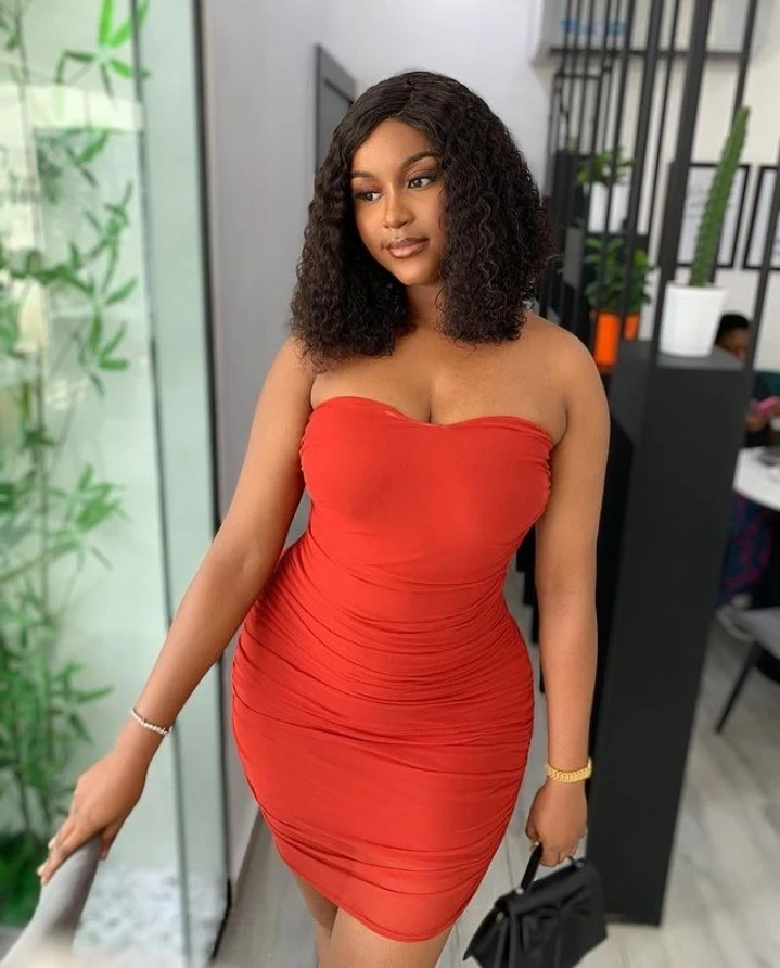 Maya – Angolan escort in Pune — 3 / 4