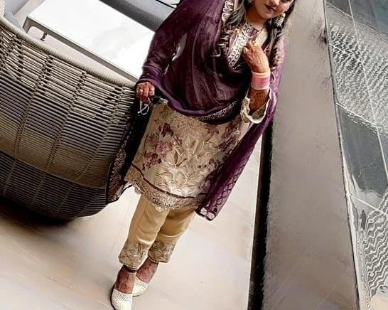Milf Zoya – Indian escort in New Delhi — 2 / 4