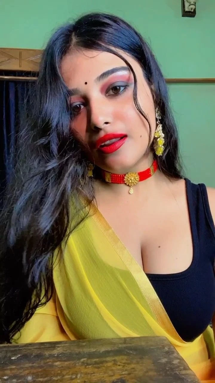 Muskan Khan – Indian escort in Hyderabad — 2 / 6