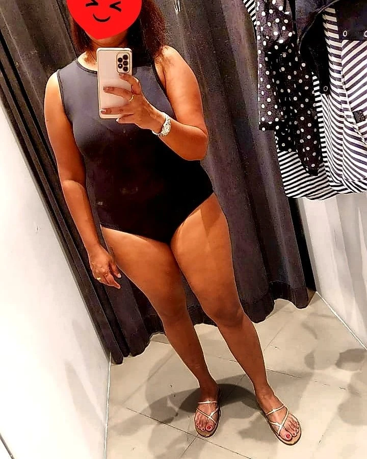 Hirunhash – Sri Lankan escort in Colombo — 2 / 9