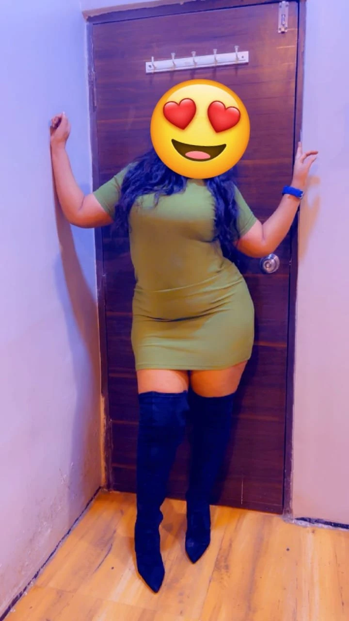 Jully – South African escort in Kolkata — 4 / 5