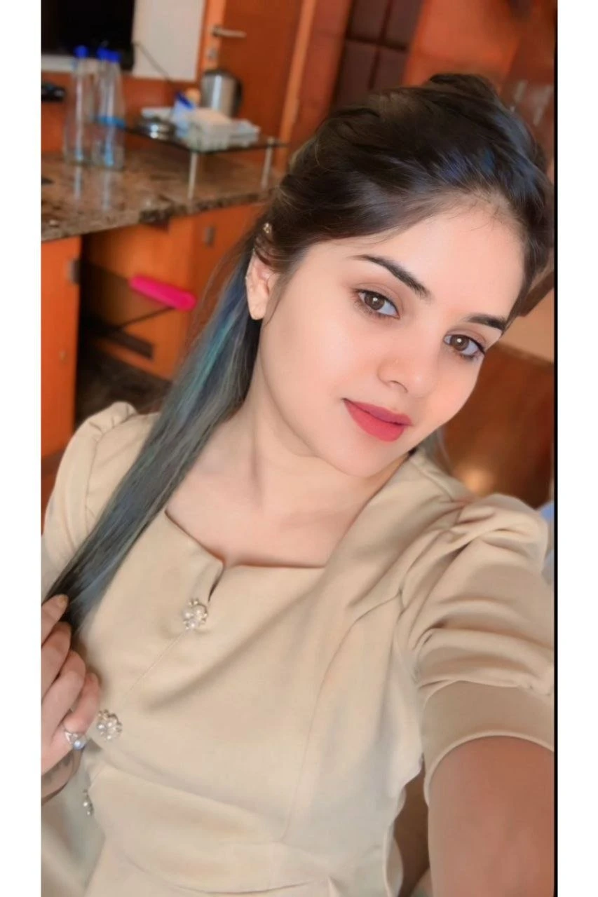Anushka – escort in Indore — 2 / 5