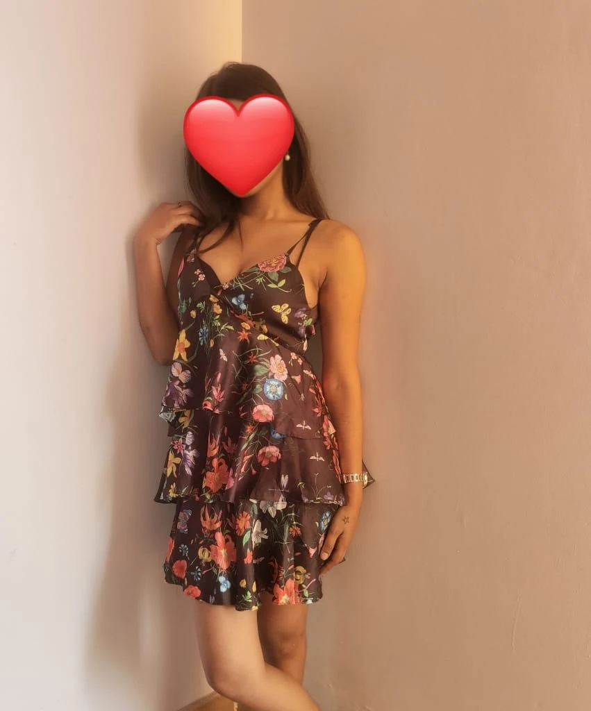 Nisha (Cam & Meet) – Indian escort in Noida — 8 / 12