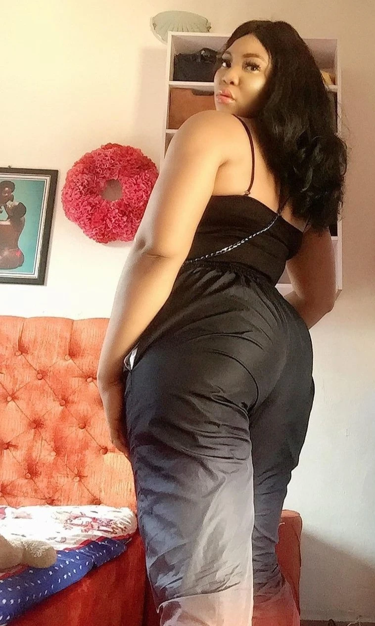 Kind Witch – Gambian escort in Beirut — 3 / 10