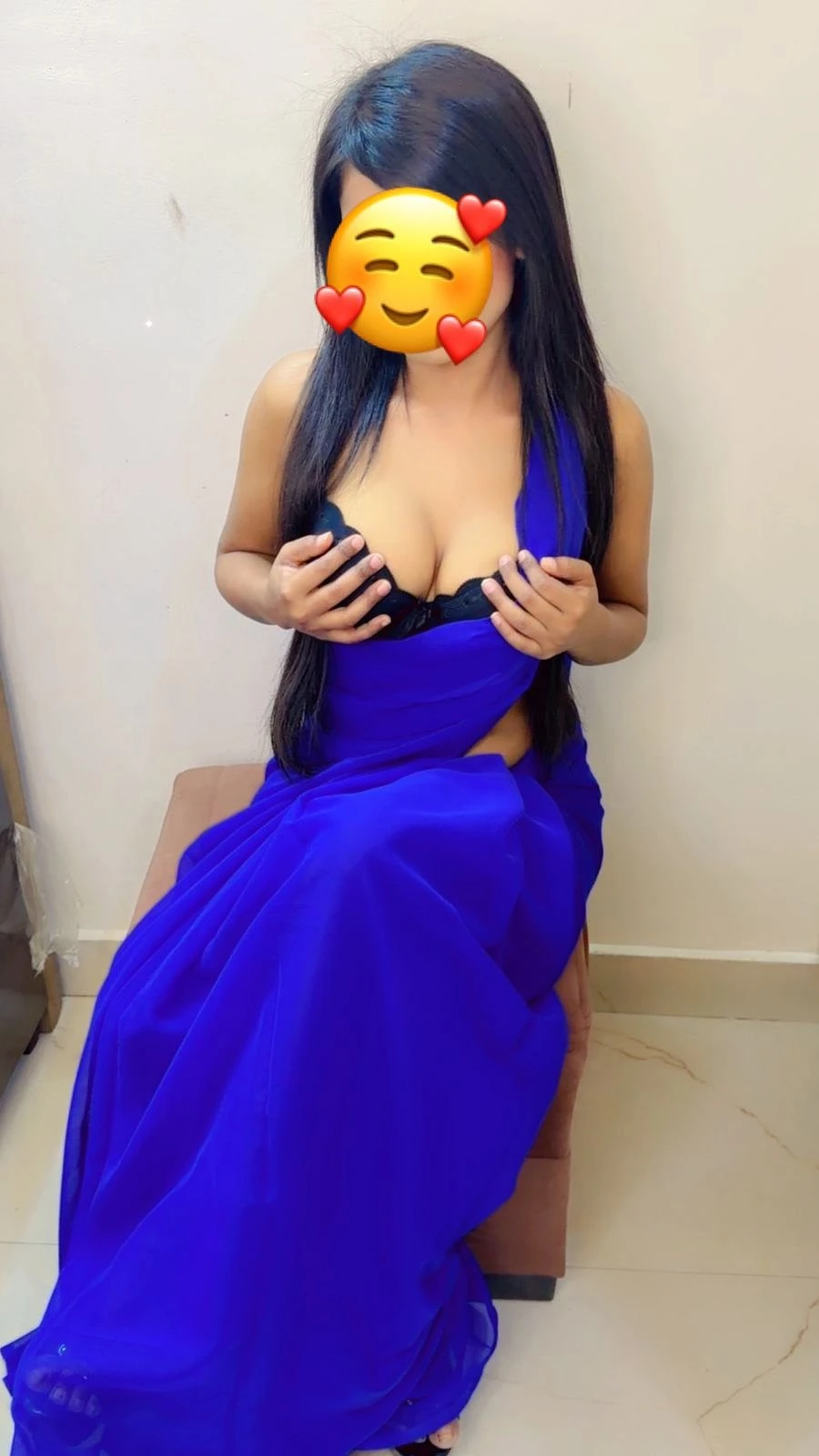 I Am TRiSHA Cam and Real Meet – Indian escort in New Delhi — 3 / 25