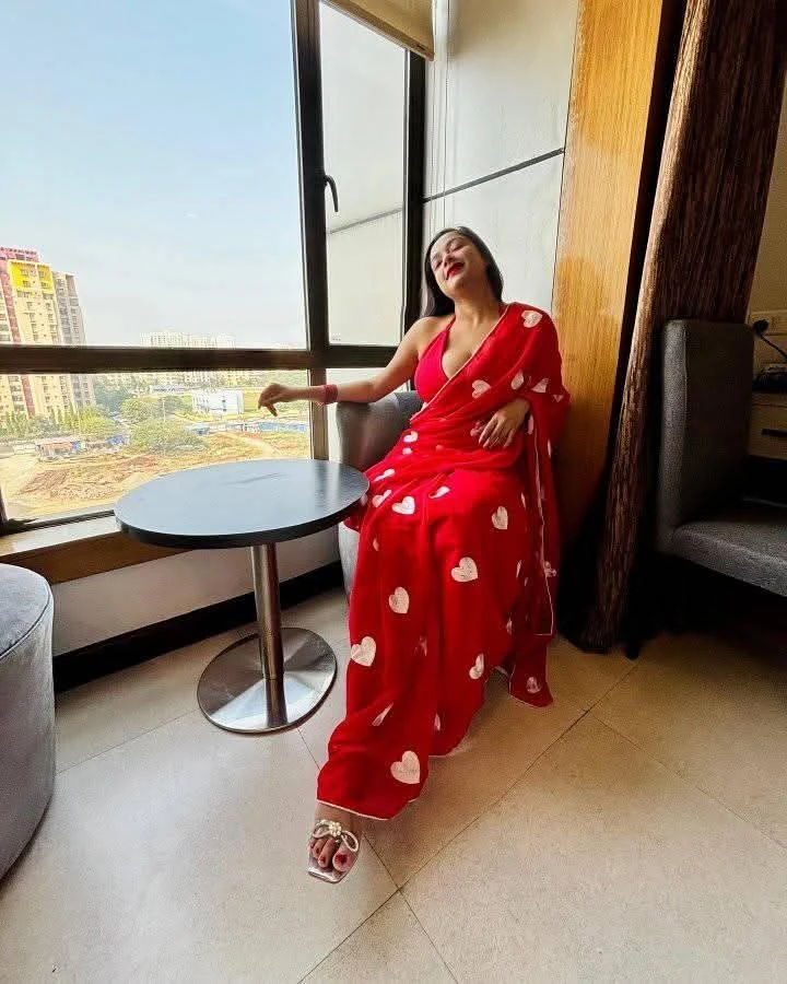 Luxury Vip Escort Available in Kolkata – Indian escort in Kolkata — 2 / 8