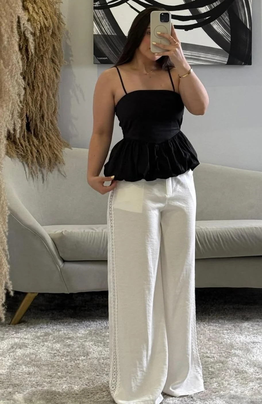 Mansi – Indian escort in Vadodara — 2 / 3