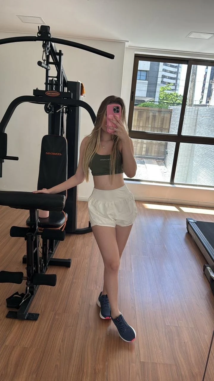 Gaby Brazil Blond – Brazilian escort in Hong Kong — 7 / 24