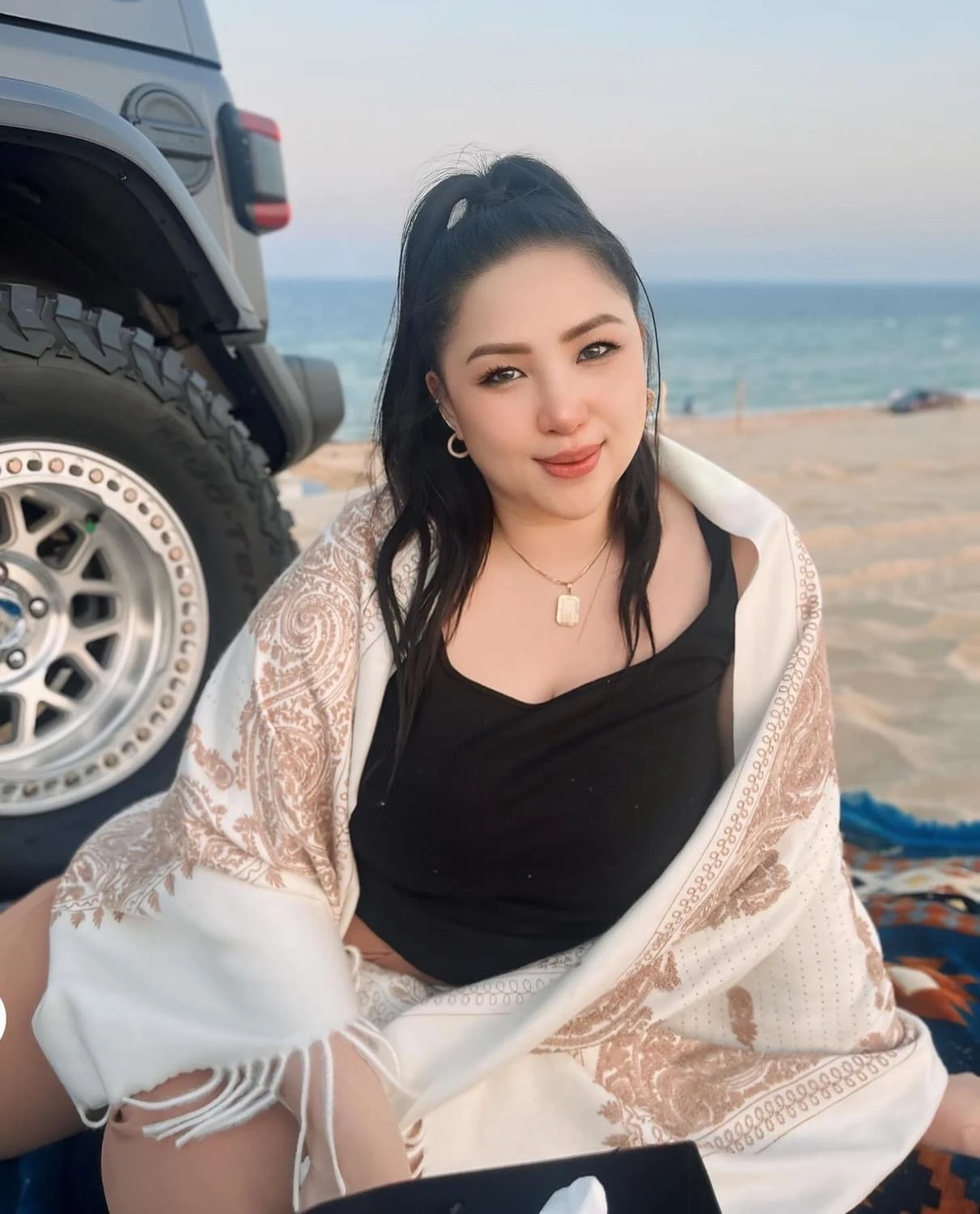 “Mimi” Leaving soon – Japanese escort in Mumbai — 10 / 13
