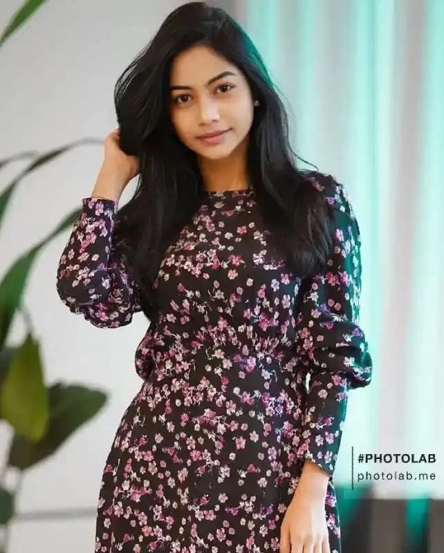 Puske – Indian adult performer in Pune — 1 / 3