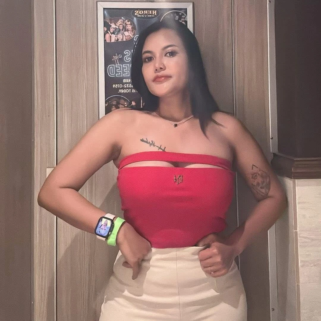 Christine, ready and willing to go – Thai escort in Hong Kong — 14 / 20