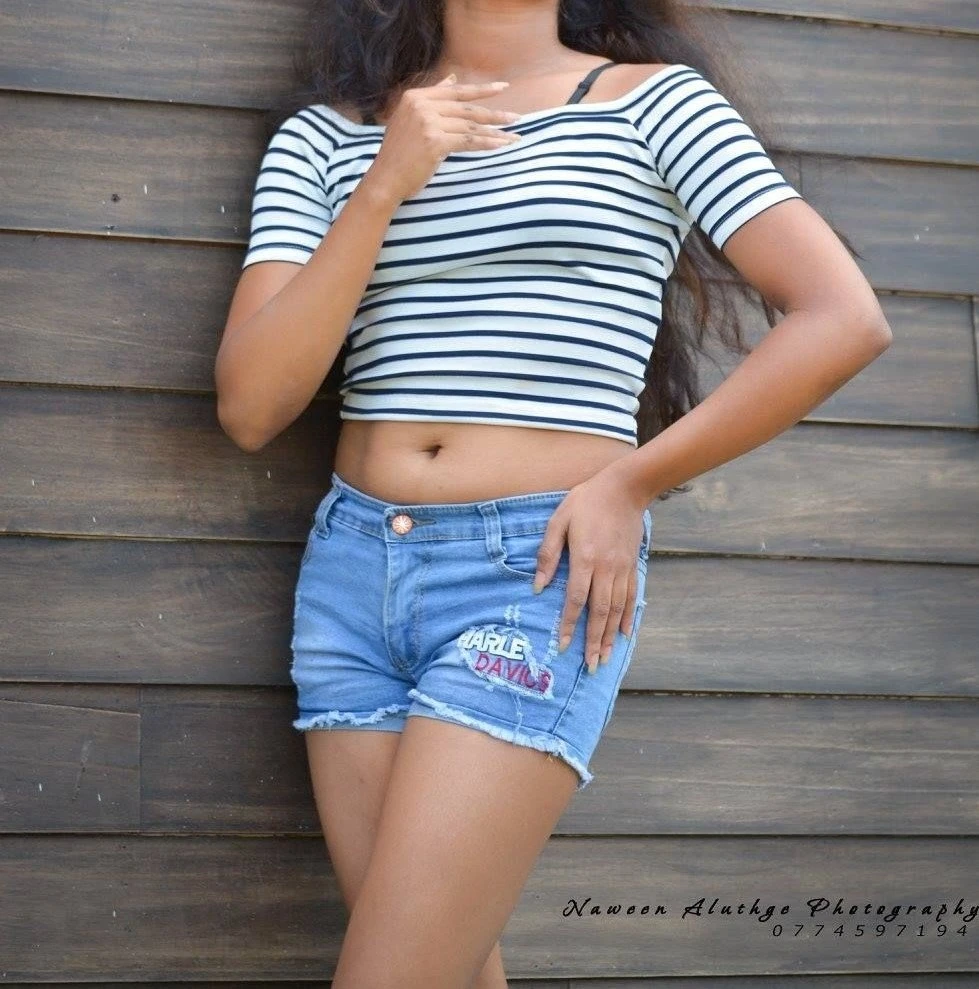 Dinu – Sri Lankan escort in Colombo — 3 / 4