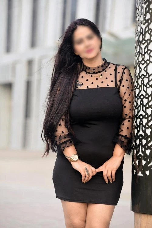 India by Night – Indian escort in Mumbai — 12 / 14