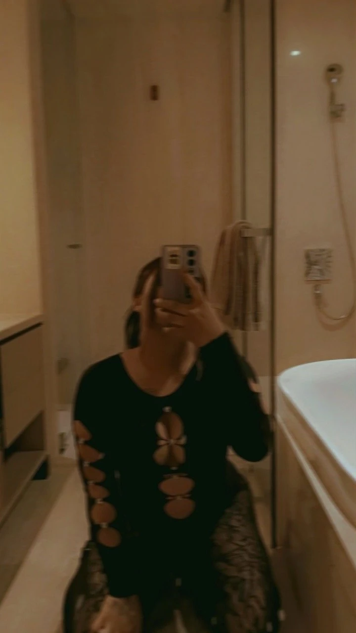 Mary – Indian escort in New Delhi — 3 / 5