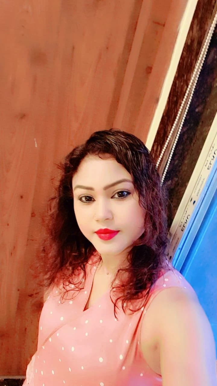 Pinki Here cam and real meet – escort in Kolkata — 2 / 5