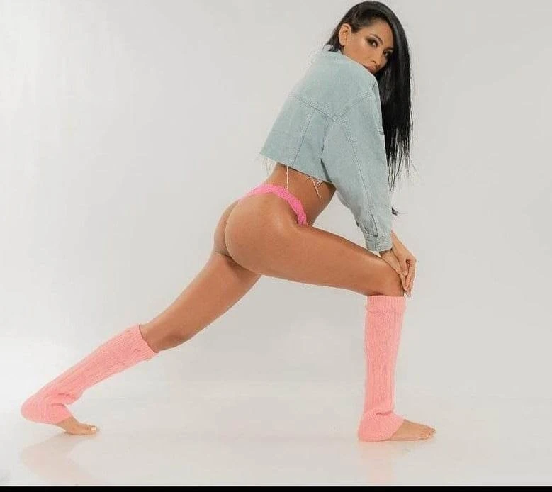 Beautiful Katalina in Malta – Colombian escort in Malta — 4 / 10