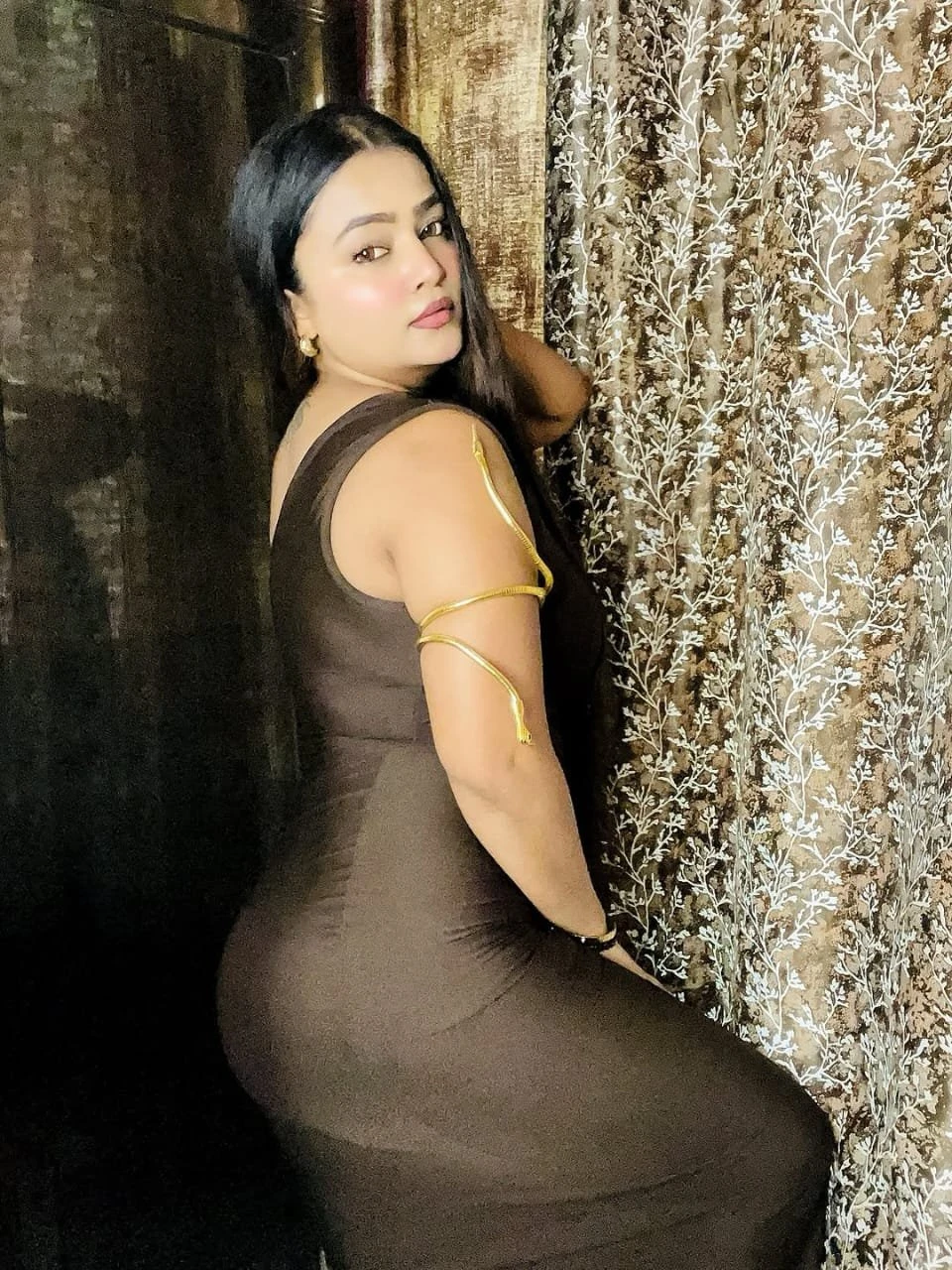 Dhruvi – Indian escort in Mumbai — 2 / 5