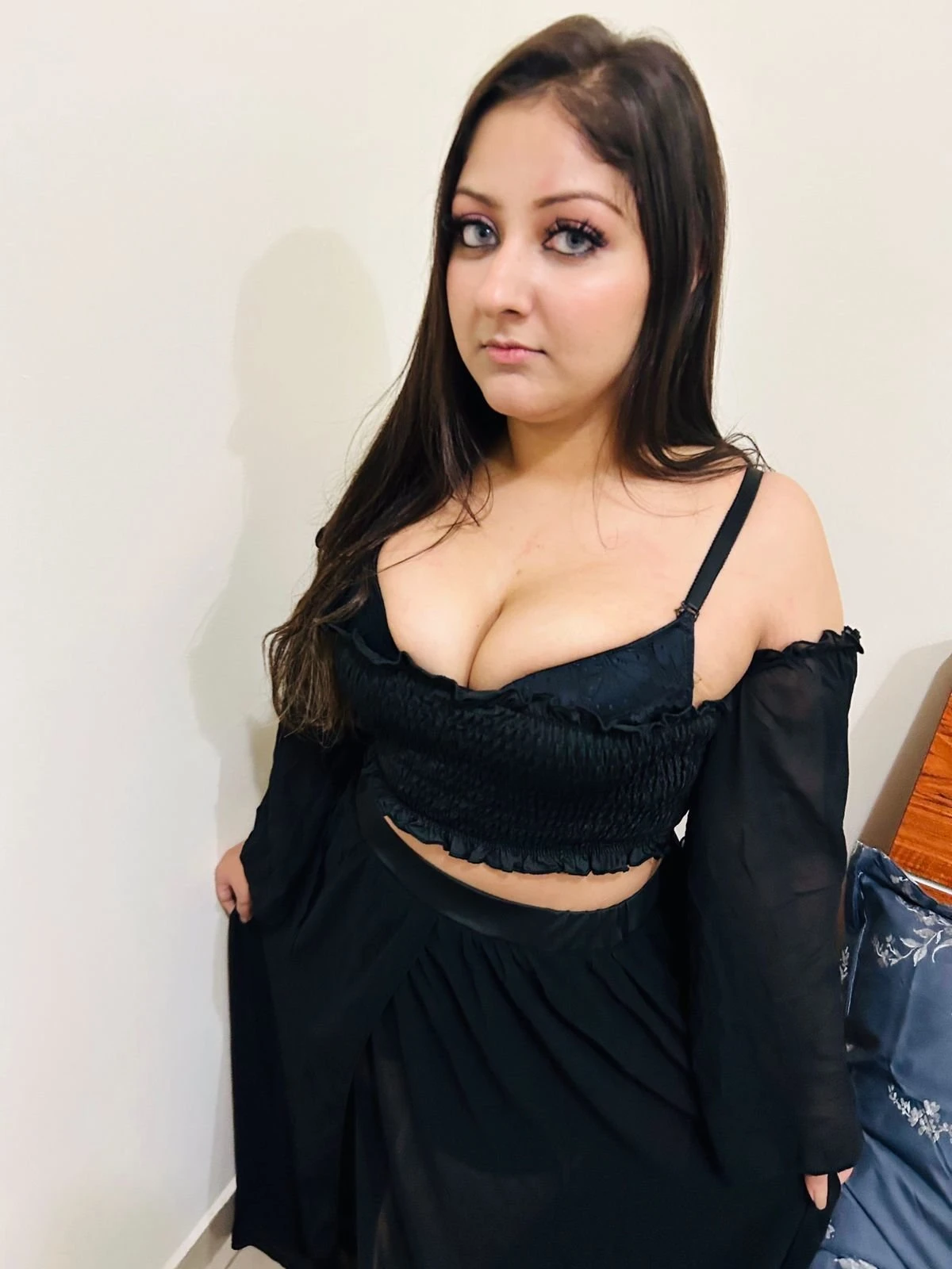 Jenisha – Nepalese escort in Pokhara — 1 / 5