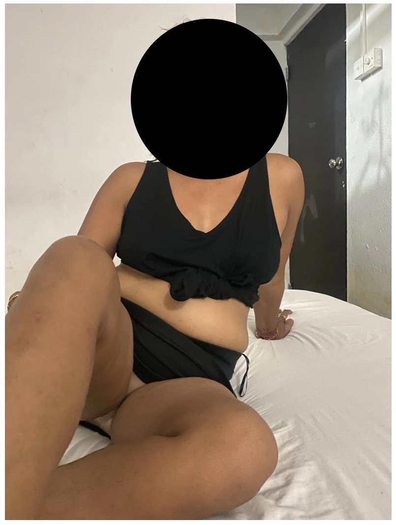 Hasini Incalls & Outcalls – Sri Lankan escort in Colombo — 3 / 5