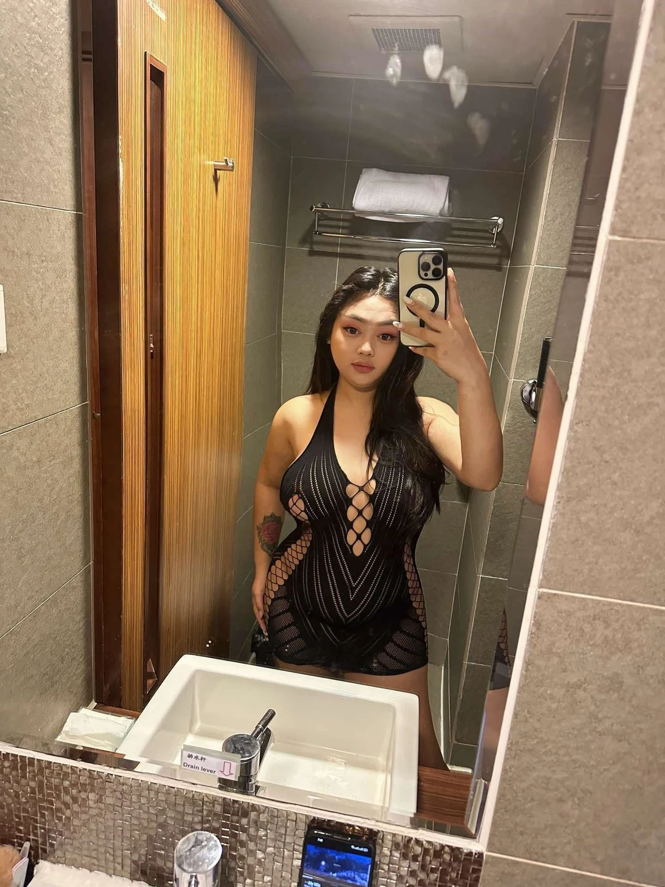 Young student just arrived (independent) – Filipino escort in Macao — 18 / 24