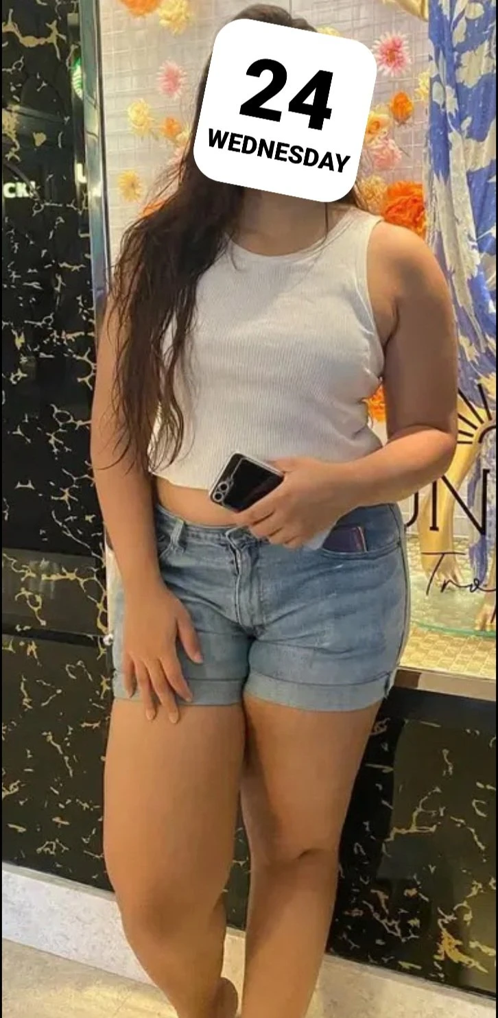 Oshadee & Shayani booty lesbian girls – Sri Lankan escort in Colombo — 9 / 24