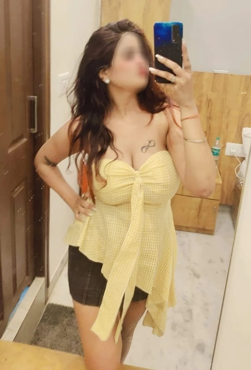 A Beautiful Blend of Sexy Intelligence – escort in Bangalore — 10 / 11