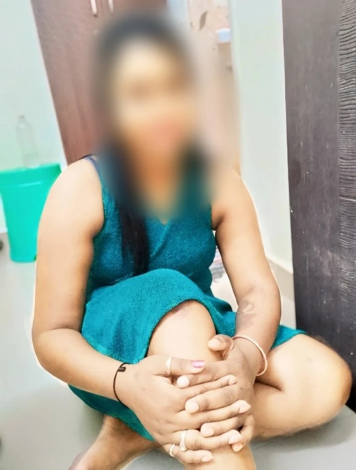 Somya cam show and real meet GFE – Indian escort in Navi Mumbai — 2 / 4