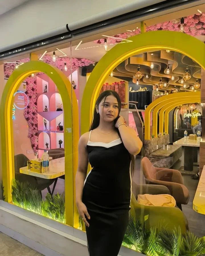 Sonali Patidar – Indian escort in Pune — 2 / 5