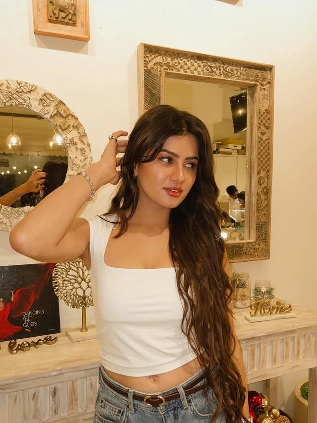 Vaishali – Indian escort in Mumbai — 5 / 6
