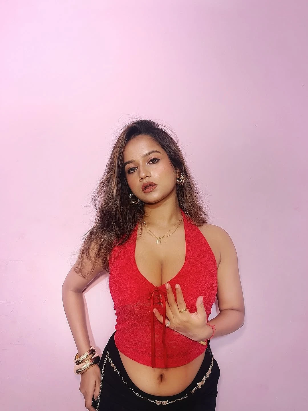 Anushka – Indian escort in Mumbai — 2 / 4